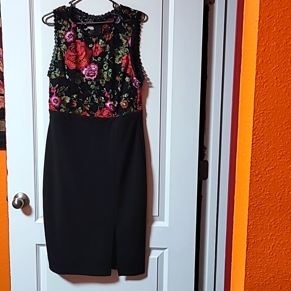 Bisou  Bisou size 14 black bodycon dress with floral embroidery